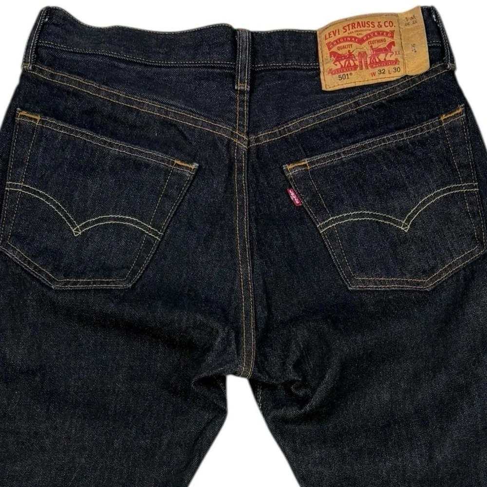 Levi's Men's 501 XX Original Shrink to Fit Button Fly Jeans in Black- Size 32x30